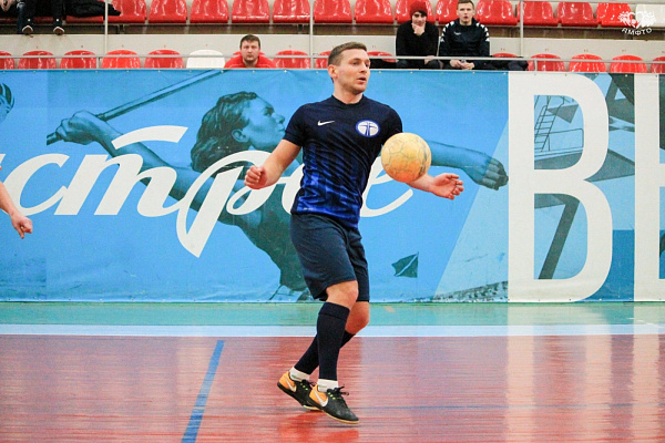 Футбольная команда "ИЦЭ" вышла на третье место суперлиги 19/20 года.